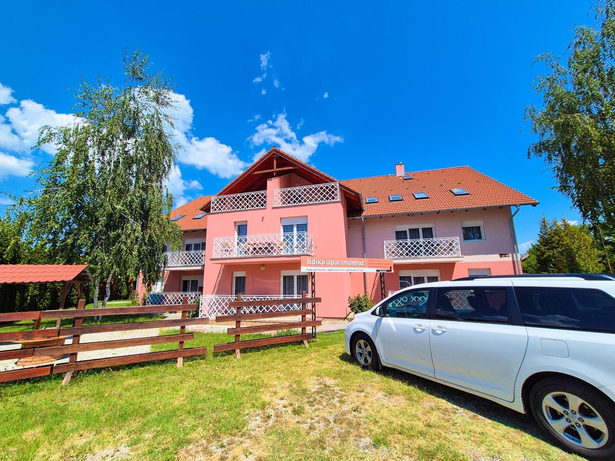 Ildiko Apartmanhaz Zamardi Ngoại thất bức ảnh