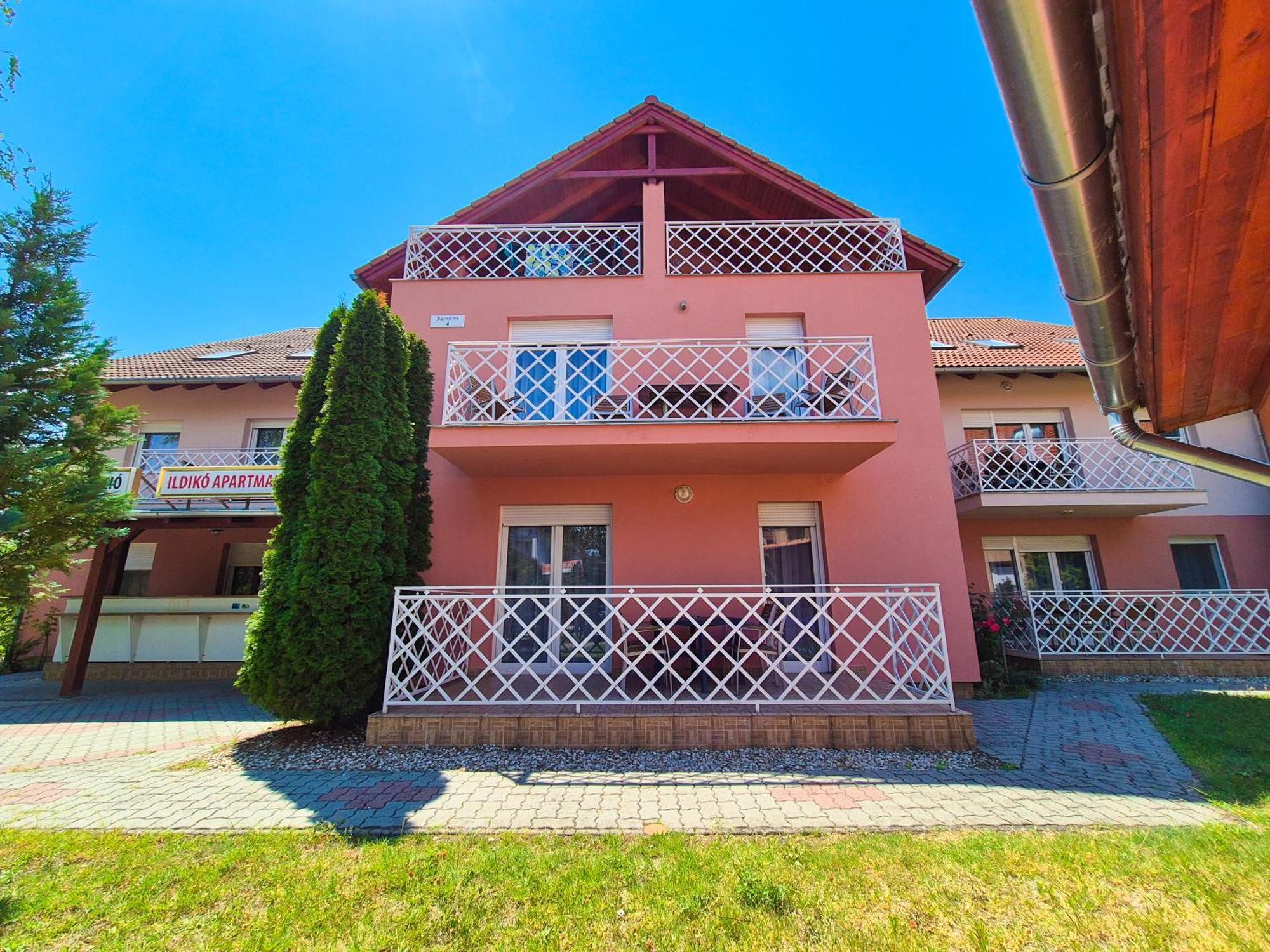Ildiko Apartmanhaz Zamardi Ngoại thất bức ảnh