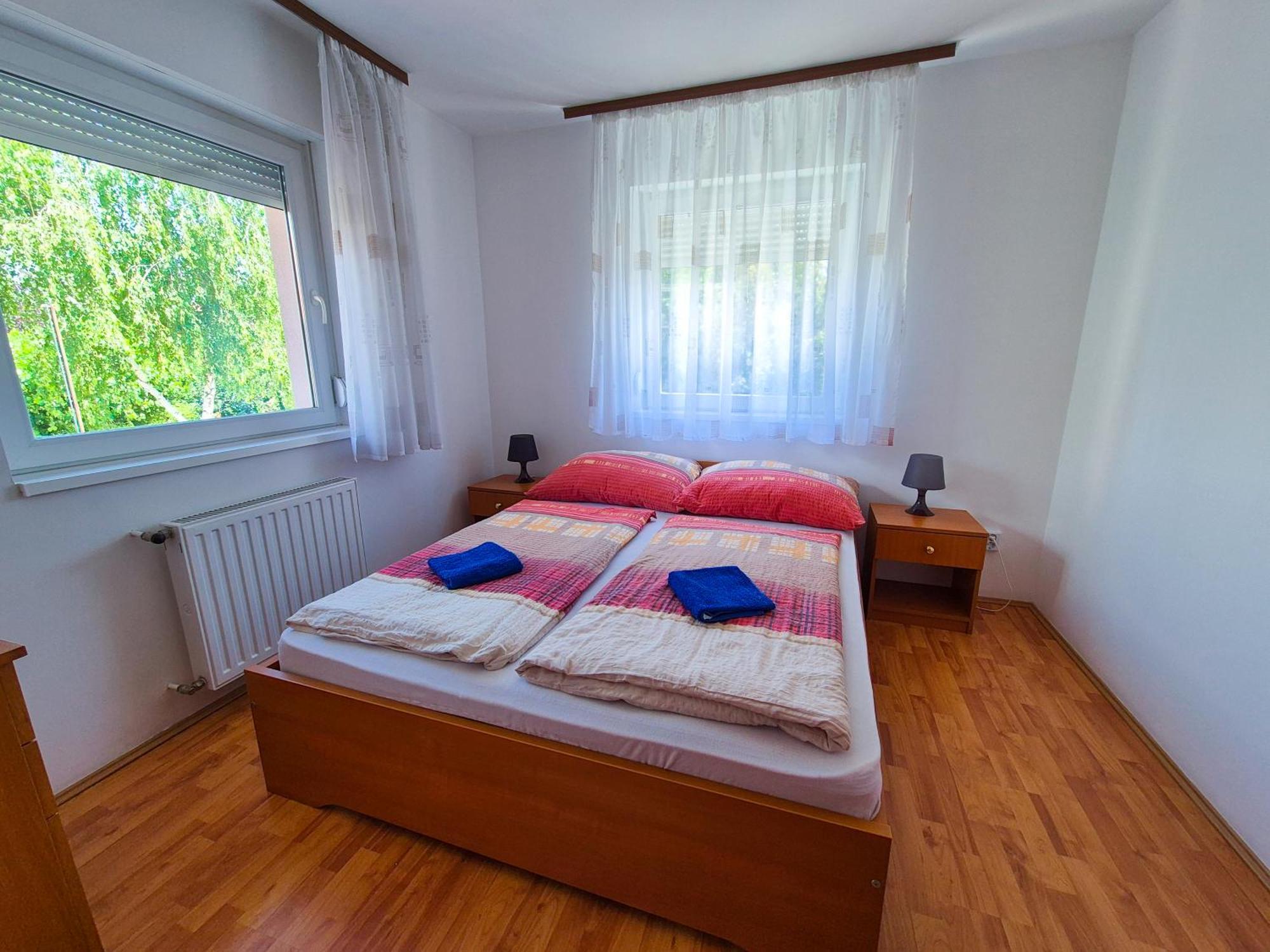 Ildiko Apartmanhaz Zamardi Ngoại thất bức ảnh