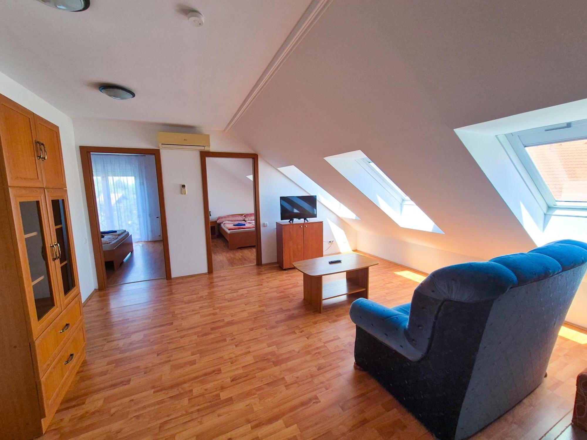 Ildiko Apartmanhaz Zamardi Ngoại thất bức ảnh