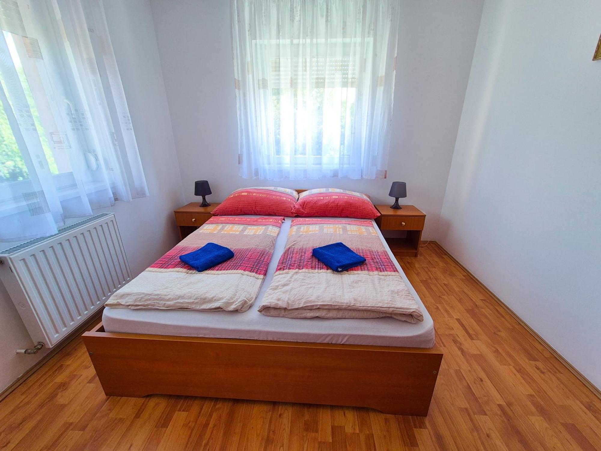 Ildiko Apartmanhaz Zamardi Ngoại thất bức ảnh