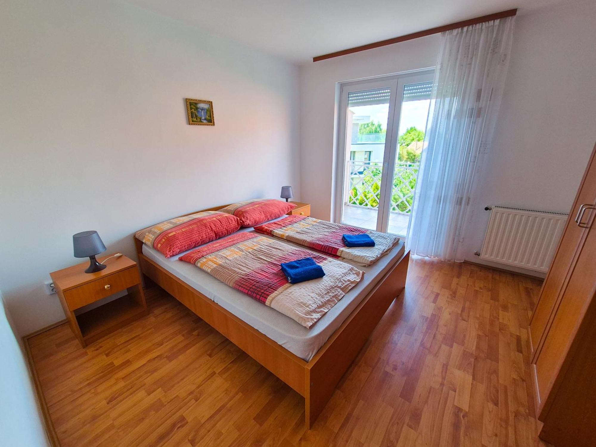 Ildiko Apartmanhaz Zamardi Ngoại thất bức ảnh