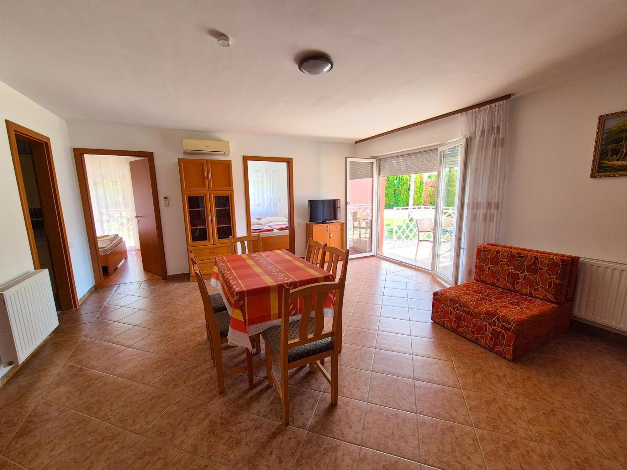 Ildiko Apartmanhaz Zamardi Ngoại thất bức ảnh